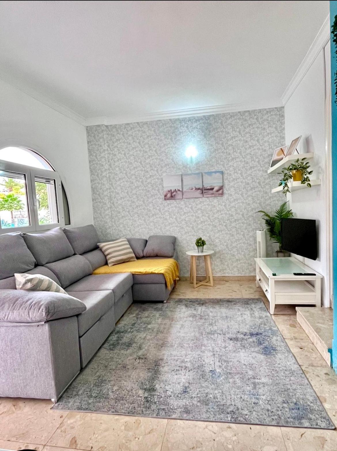 מספאלומס Lovely Apartament Taidia מראה חיצוני תמונה